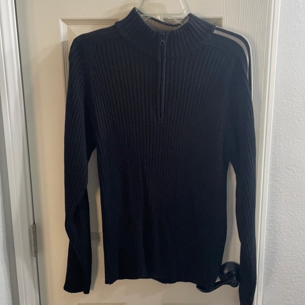 Men’s black sweater